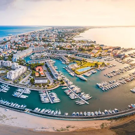 Pretty Duplex For 6 Guests In A Oasis In Lignano Riviera Villa *