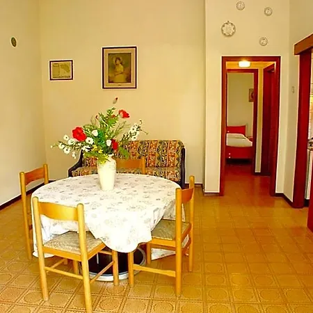Villa Pretty Duplex For 6 Guests In A Oasis In Lignano Riviera *