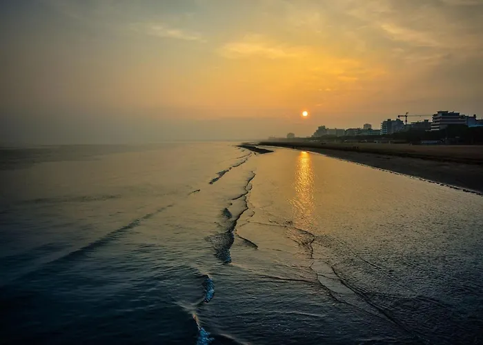 Pretty Duplex For 6 Guests In A Oasis In Lignano Riviera *