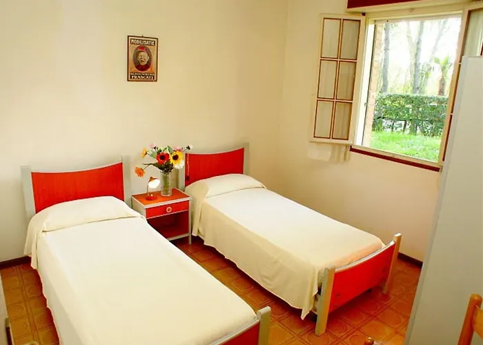 Pretty Duplex For 6 Guests In A Oasis In Lignano Riviera Villa