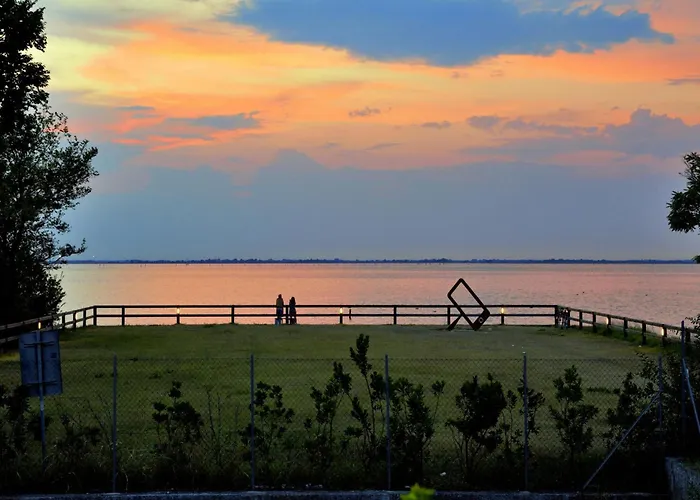 Pretty Duplex For 6 Guests In A Oasis In Lignano Riviera Villa Lignano Sabbiadoro